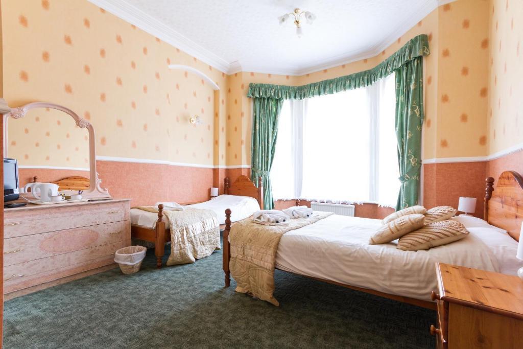 Sandbar Beach House - Family And Couples Only Bournemouth Szoba fotó