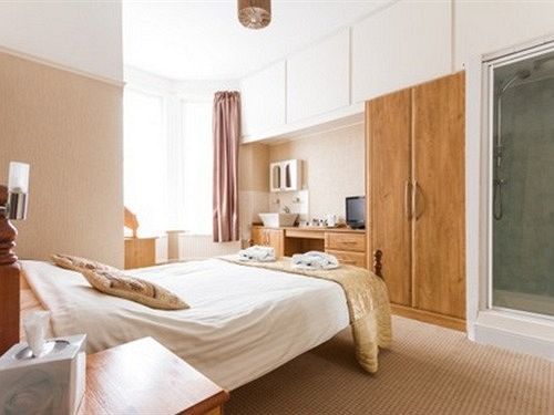 Sandbar Beach House - Family And Couples Only Bournemouth Kültér fotó